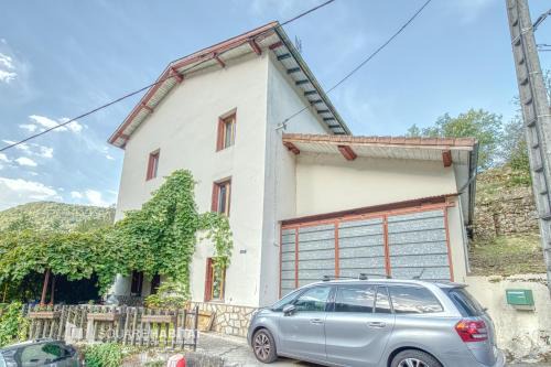 Tenay House | Laura Happy Guest House