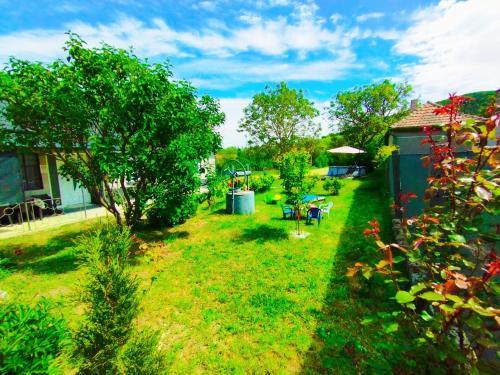 Golop Apartment | Lavender Vendégház Kicsi falu nagy szívvel varázslatos légkörrel