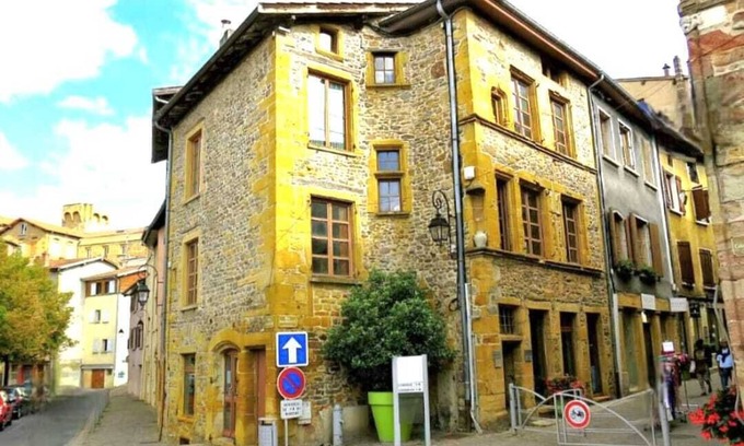 L'Arbresle Villa | Le bouquet de L'arbresle (Beaujolais - near Lyon)