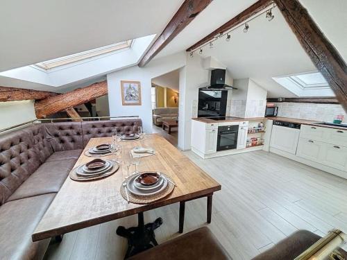 Saint-Etienne Apartment | Le chalet des Carmes - Charmant T4 Hypercentre