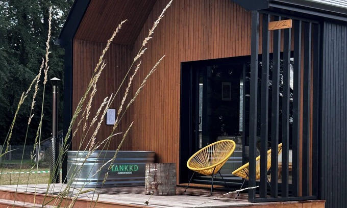 Valliquerville Cabin | Le Chêne, wooden lodge with private Nordic bath