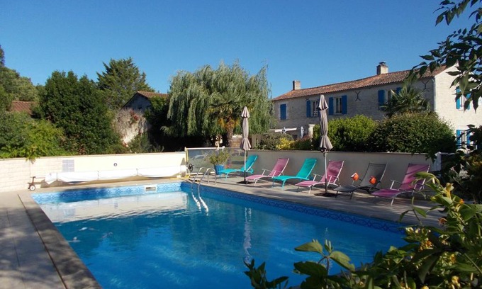 Saint Ouen d'Aunis Bed & Breakfast | Le Clos des Palmiers