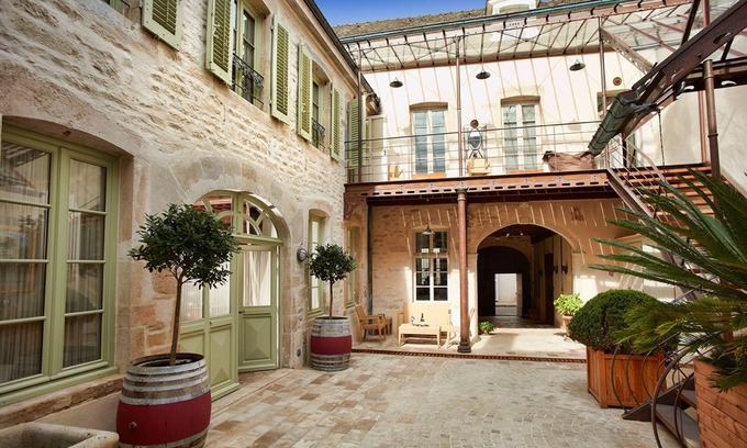 Beaune City Centre Bed & Breakfast | Le Clos Sainte Marguerite