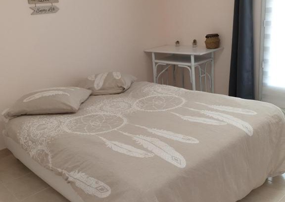 Meusnes Apartment | Le Clos Varnay Jardin