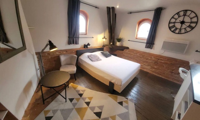 Toulouse City-Centre Apartment | Le Colombier - A deux pas du square Charles de Gaulle