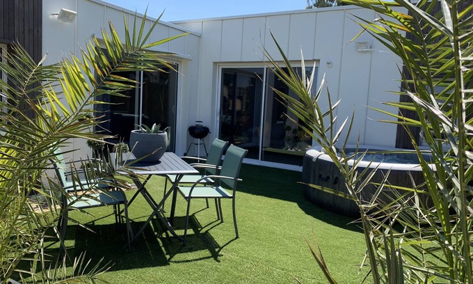 Tilques House | Le Container du Marais - Hébergement 4 Personnes