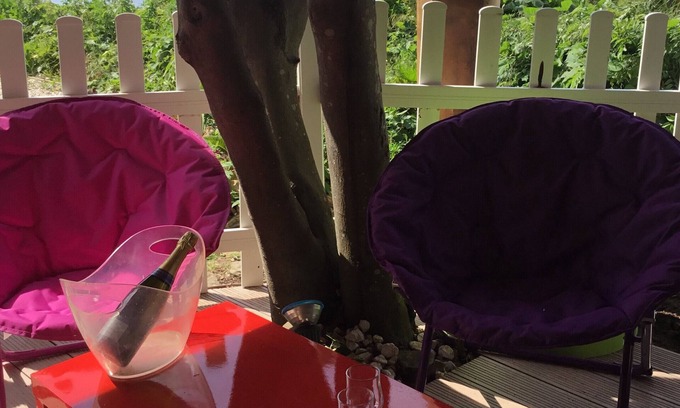 Ile du Levant Apartment | Le Cousteline - "Maisonnette" 20m2 Air conditioned Sea view Terrace