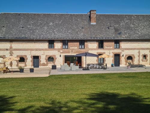 Vironchaux House | Le Domaine du Tronquoi.