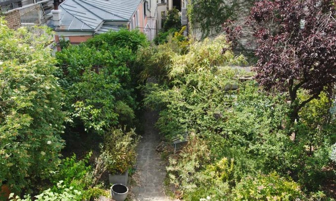 Belleville Apartment | Le Grand Maulnes - Suite Eau du Nil