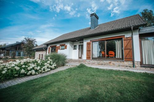 Longfaye Ski Chalet | Le Héron 28pers, Malmedy- Home cinéma, balnéo, sauna, jardin