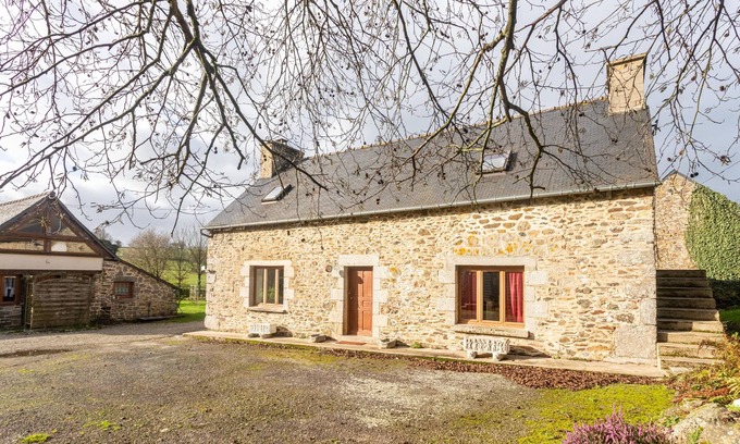 Saint-Martin-des-Pres House | Le Héron Cendré - Charmante maison 2 chambres