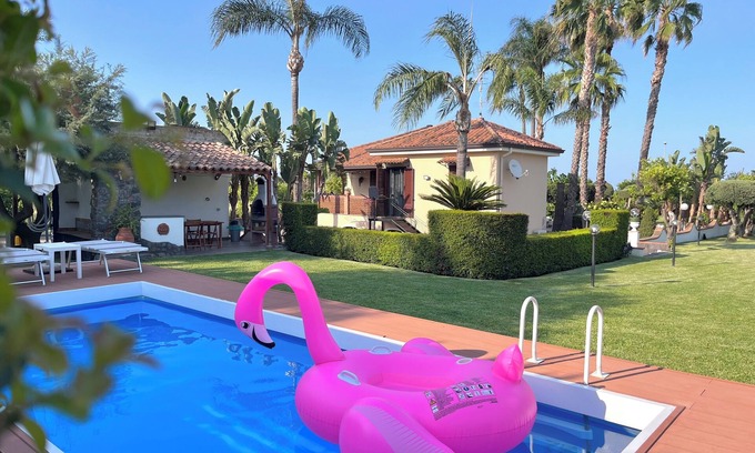 Torre Archirafi Villa | Le Jardin Siciliano