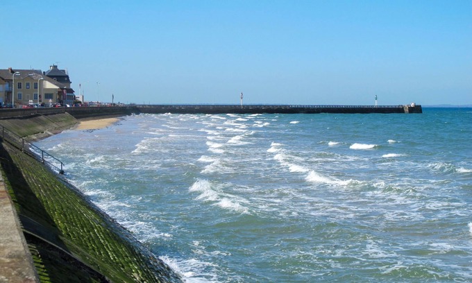 Grandcamp-Maisy House | Le lieu Landais by Interhome