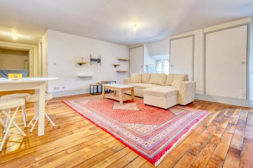 Trelissac Apartment | Le logis du château - parc, rivière, nature et élégance aux portes de Périgueux