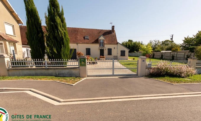 Vauchamps House | Le Logis Valcampien - Vauchamps