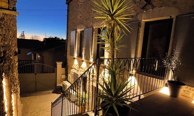 Sainte-Anastasie House | Le Mas, Village house