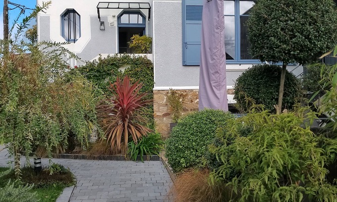 Auray House | "Le Moustoir" 1930 house entirely renovated, town center, quiet area