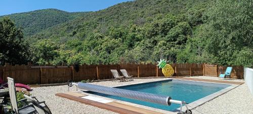 Saint-Andre-de-Majencoules House | Le Murmure des Cèdres - Gîte en Cévennes
