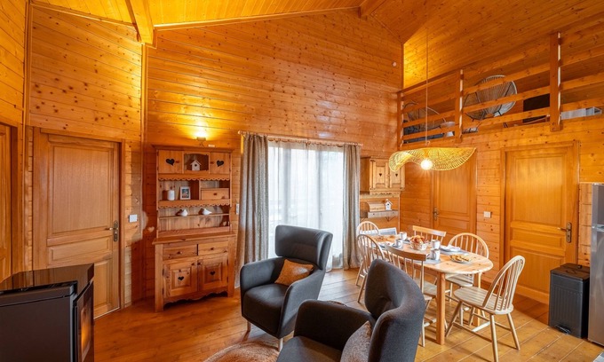 Saint-Laurent-en-Grandvaux Ski Chalet | Le Petit Lynx - Chalet cocooning Haut Jura