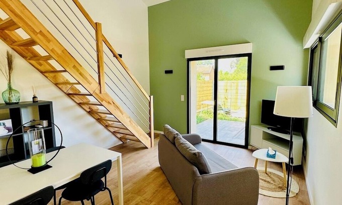 Montauban Apartment | Le Petit * - 1 room, all new & all inclusive