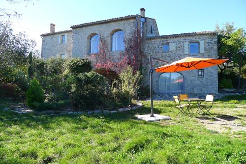 Les Vans Apartment | le petit domaine 07