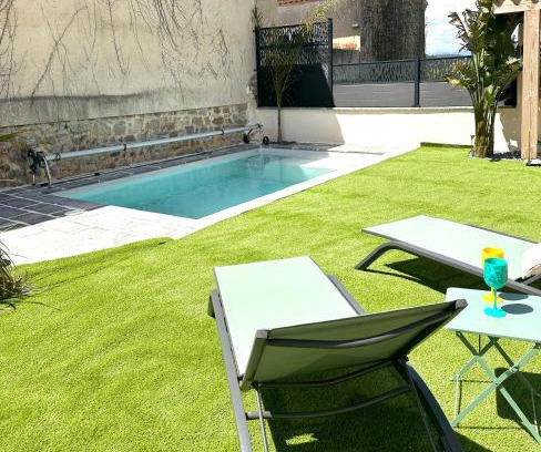 Courry House | Le Petit Mas Courriol