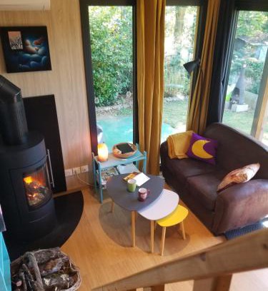 Saint-Julien-le-Petit Ski Chalet | Le petit paradis, mini maison,nature,confort,calme