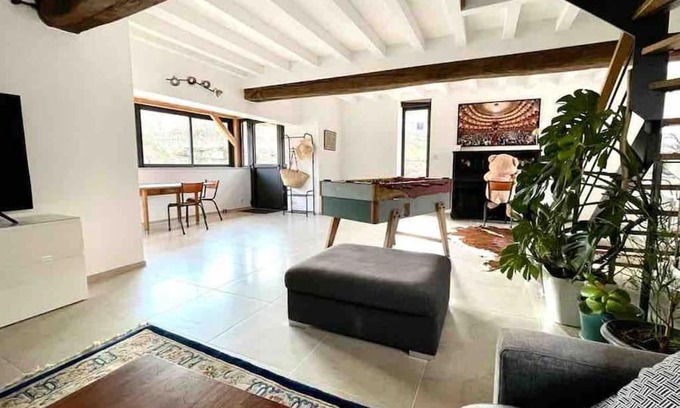 Flagy House | Le Pied du Loup - gîte proche Cluny au calme 6-7 personnes