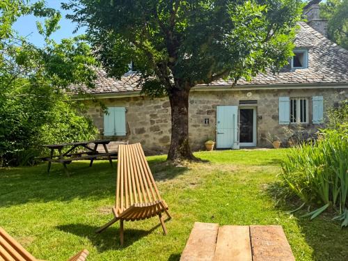 Raulhac House | Le refuge d'Auvergne, calme, 8pers, jardin