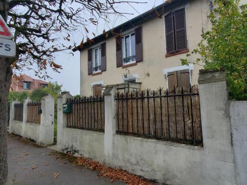 Draveil Apartment | Le Refuge Nature à 20 min de Paris et d'Orly via RER Juvisy