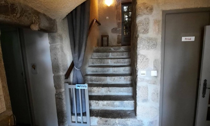 Gluiras House | Le relais de Sully