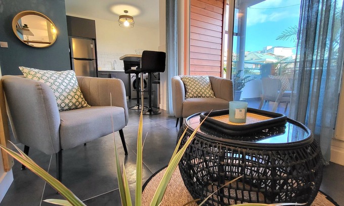 St Gilles-les-Bains Apartment | Le "Rêve bleu" cosy studio with varangue ⛱