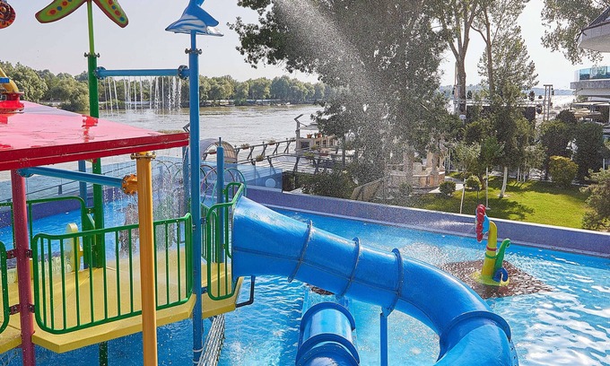 Crisan Resort | Lebada Luxury Resort & Spa