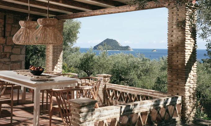 Porto Koukla Apartment | Leeda's Village