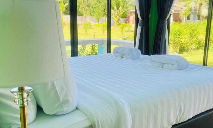 Tha Sala Villa | Leelavadee Villa Sea Views