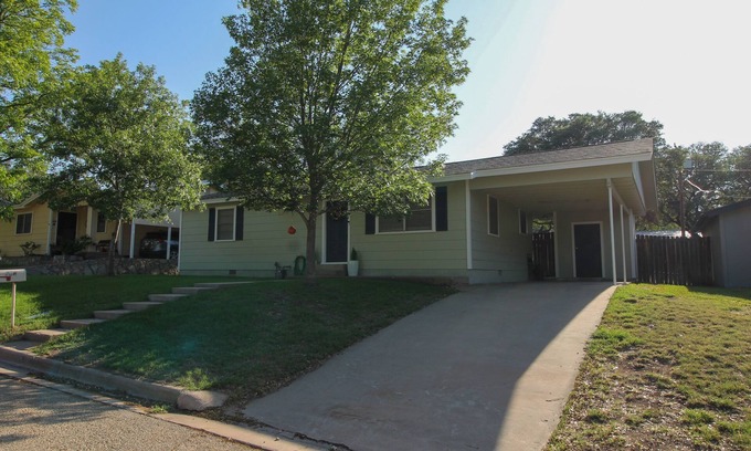 Sonora House | Lemon Drop- A refreshing stop