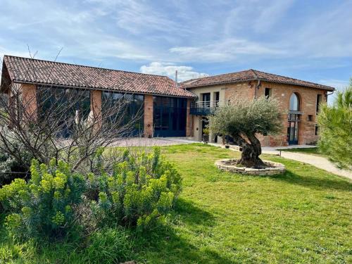 Prunet Bed & Breakfast | Les chambres d hôtes de la Maison Mélomane