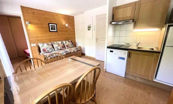 Flumet Apartment | Les Evettes Chalets - Nice apartment at the foot of the slopes