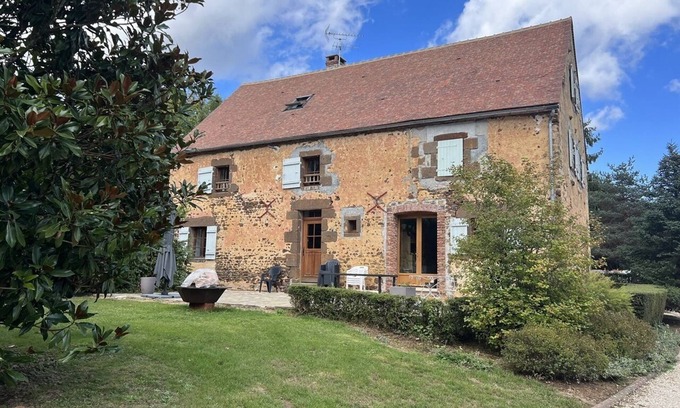 Saint-Sauveur-en-Puisaye House | Les Janets Grande Maison 12 Personnes Proche Guédelon