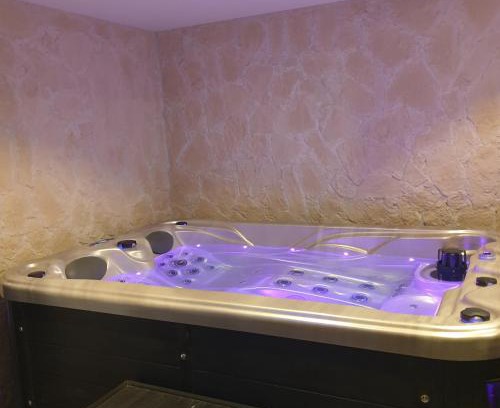 Cremieu Bed & Breakfast | Les Nuances de Mélis'