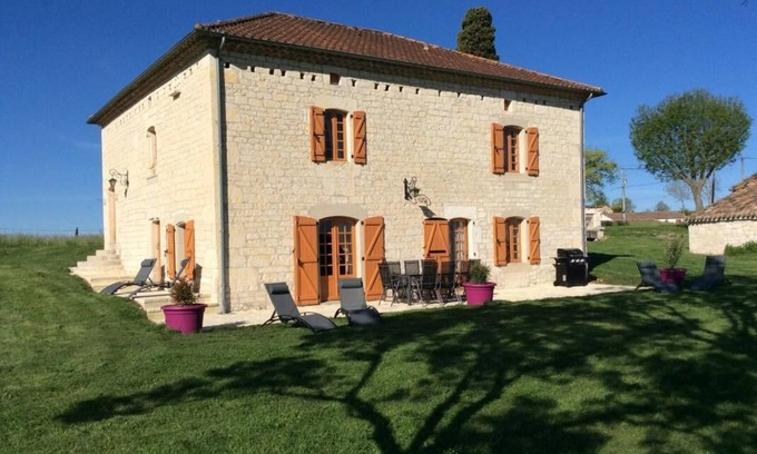 Pern House | Les Roches - PERN L'HOSPITALET