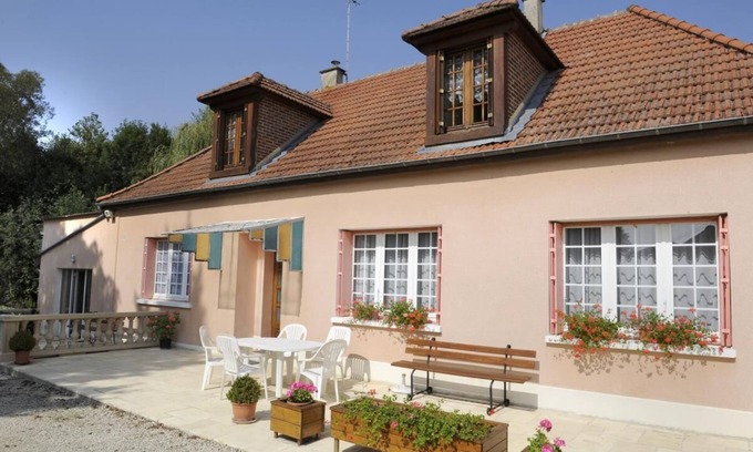 Saint-Remy-sous-Barbuise House | Les Saules Calais - Saint Remy Sous Barbuise