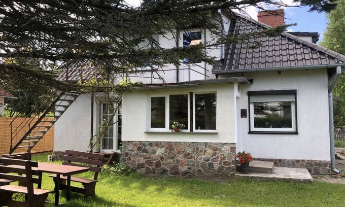 Ogonki House | Letniskowa 24