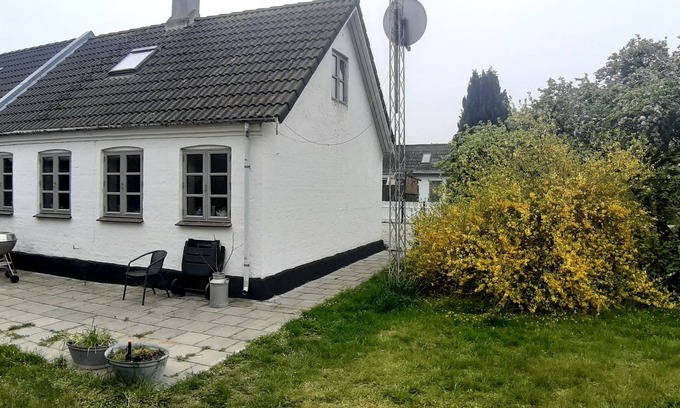 Hasle House | LEVKA BEACH