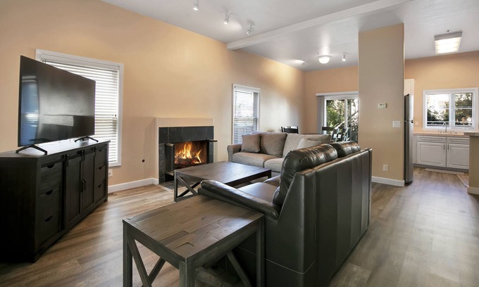 Westside Santa Cruz House | Lighthouse Field, 1 Block to Beach, Steamer Lane, Wharf