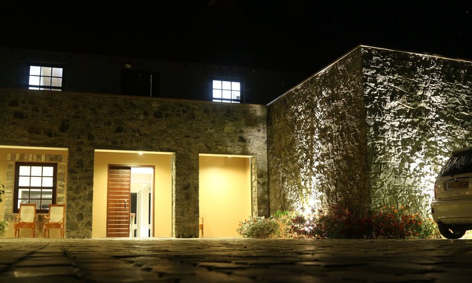 Diyathalawa House | Lilara Hills