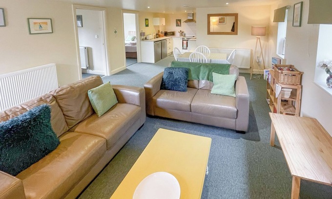 Nassington Cottage | Lily Pad 9 - UK43919