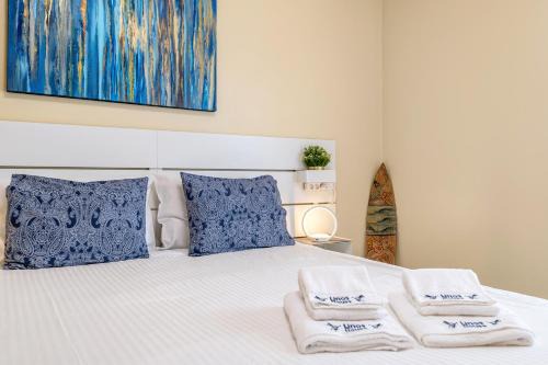 Atouguia da Baleia House | Linos House