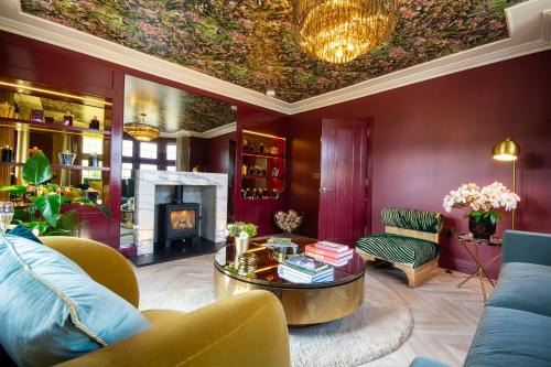 Cheshire West and Chester House | Liongate Lodge