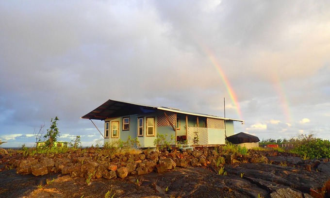 Kalapana Cottage | Living on Lavaland - Once In A Lifetime Experience! Oceanview - Wifi - Stars